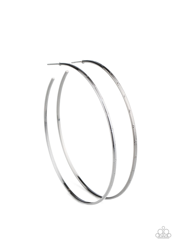 Very Curvaceous - Black #675