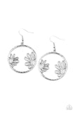 Demurely Daisy - Silver #1032