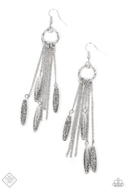 Thrifty Tassel - Silver - Magnificent Musings #MM0222E
